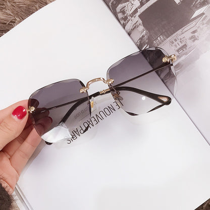 Trendy Square Frameless Sunglasses - Polygonal Style